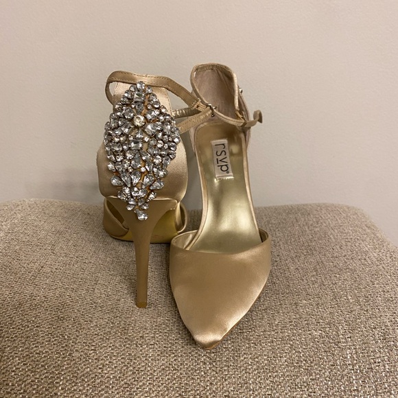 RSVP SATIN HEELS IN BEIGE/CREAM - Picture 4 of 12
